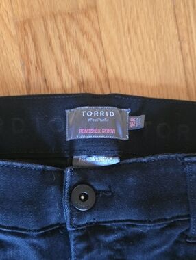 torrid Bombshell Skinny Jeans - Black